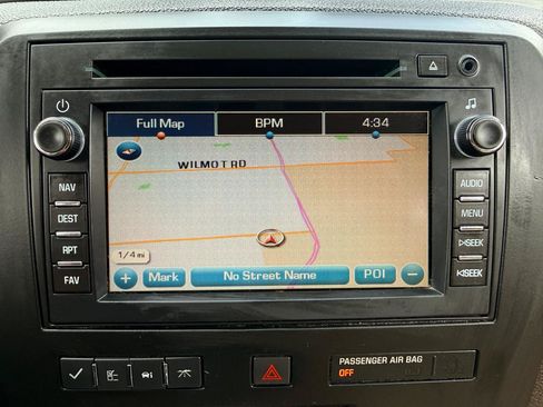 Used 2008 Buick Enclave CXL w/ Entertainment Package #3 FWD image 20