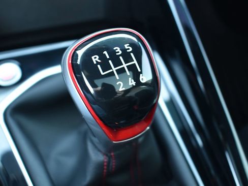 Used 2024 Volkswagen GTI SE image 9