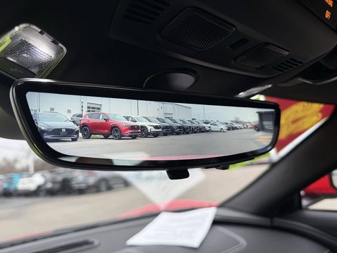 Used 2025 Chevrolet Corvette Stingray Preferred Cpe w/ Battery Protection Package image 14