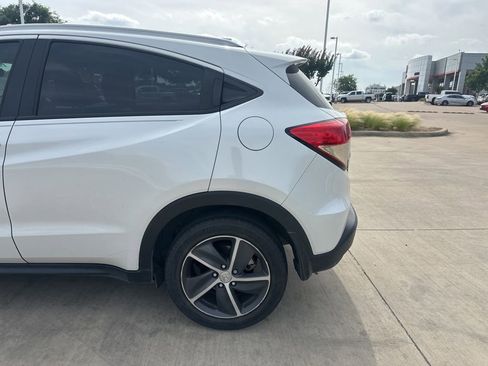 Used 2021 Honda HR-V EX image 7