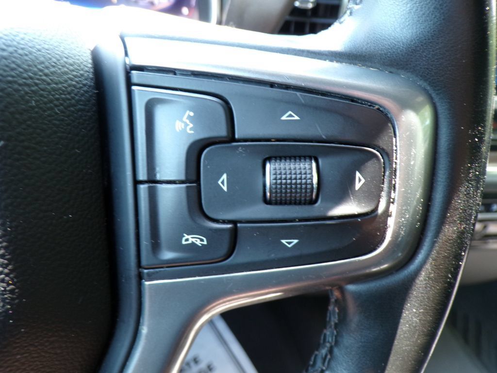 Used 2023 Chevrolet Silverado 1500 LT w/ Z71 Off-Road Package AWD/4WD image 29