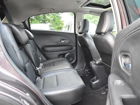 Used 2021 Honda HR-V EX-L image 16