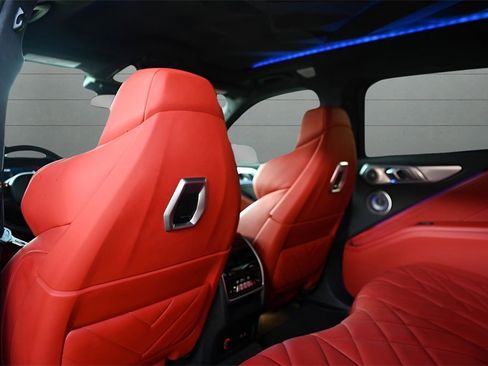 Used 2023 BMW XM image 27