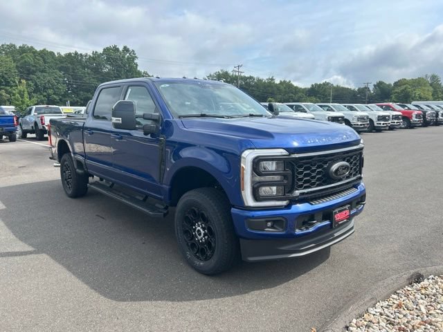 New 2026 Ford F250 Lariat w/ Black Appearance Package AWD/4WD image 1