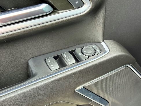 Used 2022 Chevrolet Silverado 1500 RST image 14