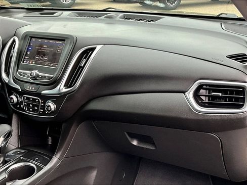 Used 2023 Chevrolet Equinox LT AWD/4WD image 13