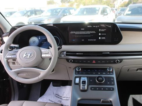 Used 2023 Hyundai Palisade Limited w/ Cargo Package FWD image 21