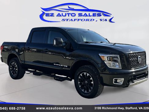 Used 2019 Nissan Titan PRO-4X w/ Pro-4x Convenience Package image 3