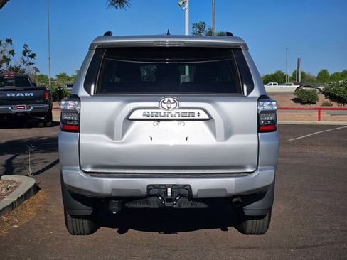 Used 2024 Toyota 4Runner SR5 image 6