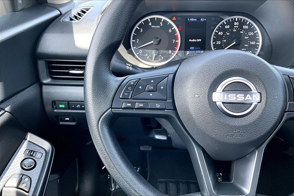 Certified 2025 Nissan Sentra S FWD image 11