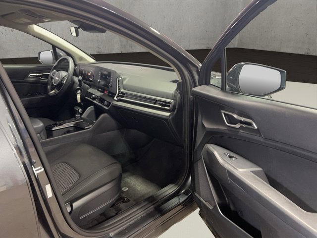 Used 2023 Kia Sportage LX AWD/4WD image 17