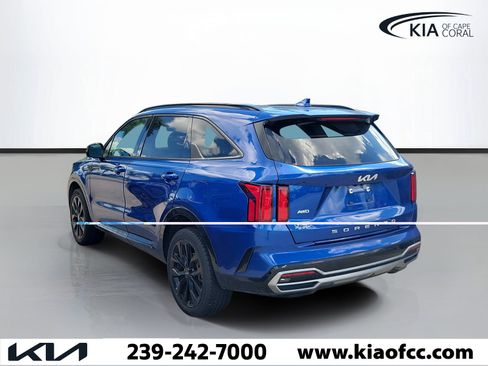 Used 2022 Kia Sorento SX AWD/4WD image 4