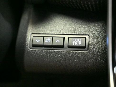 Certified 2024 Subaru Solterra Premium image 40