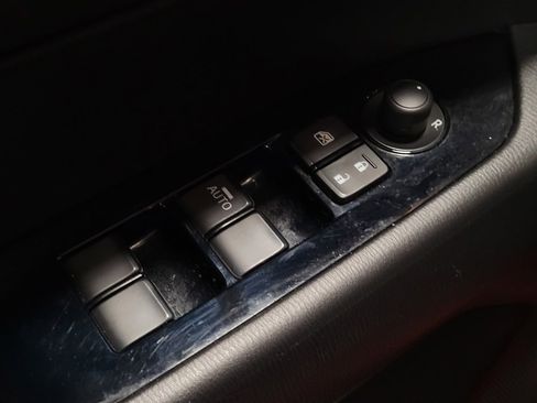 Used 2017 MAZDA CX-5 Touring w/ Preferred Equipment Package image 27