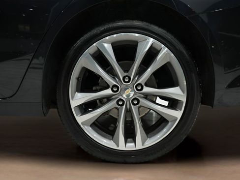 Used 2023 Chevrolet Malibu LT image 12