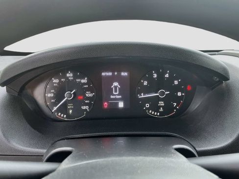 Used 2025 RAM ProMaster 2500 w/ Convenience Group FWD image 12