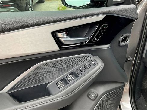 New 2025 Acura MDX SH-AWD image 22