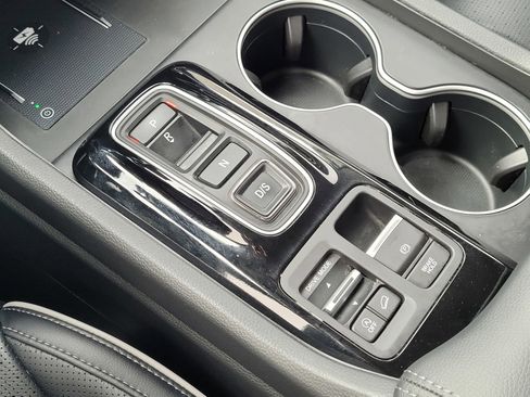 Certified 2024 Honda Pilot Elite image 27