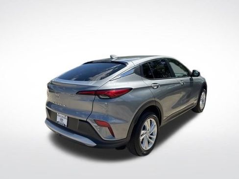 Used 2025 Buick Envista Preferred FWD image 3