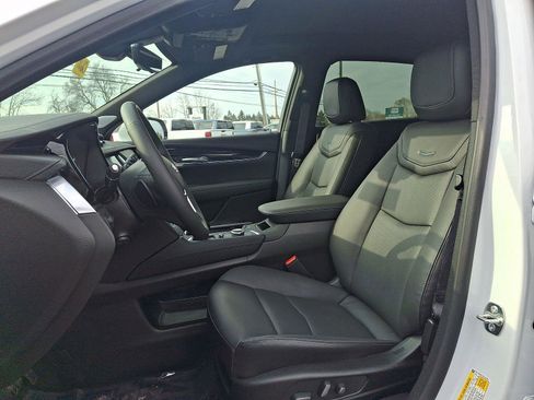 New 2026 Cadillac XT5 Premium Luxury w/ Driver Assist Package image 7