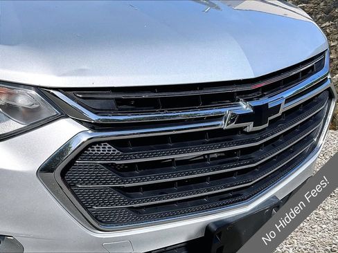 Used 2018 Chevrolet Traverse LT w/ LPO, 'HIT The Road' Package AWD/4WD image 26