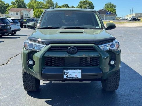 Used 2022 Toyota 4Runner TRD Off-Road Premium AWD/4WD image 9