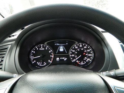 Used 2013 Nissan Altima 2.5 S image 18