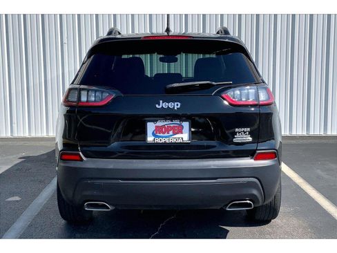 Used 2022 Jeep Cherokee Latitude Lux w/ Sun & Sound Group FWD image 4