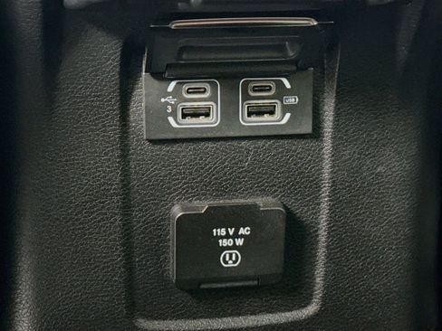 Used 2019 Jeep Wrangler Unlimited Sahara AWD/4WD image 40