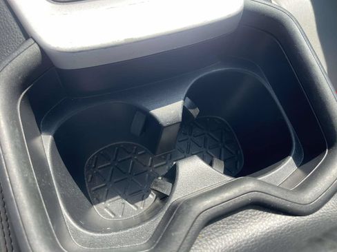Used 2019 Toyota RAV4 XLE Premium w/ Cold Weather Package FWD image 31