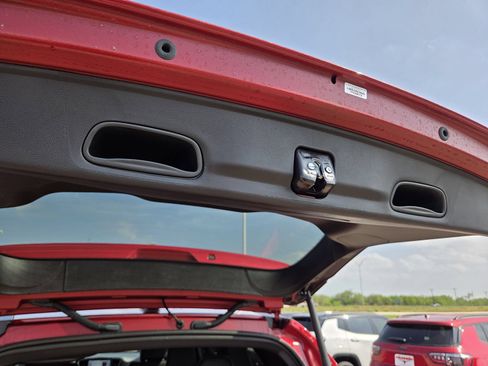 New 2026 Chrysler Pacifica Select FWD image 26