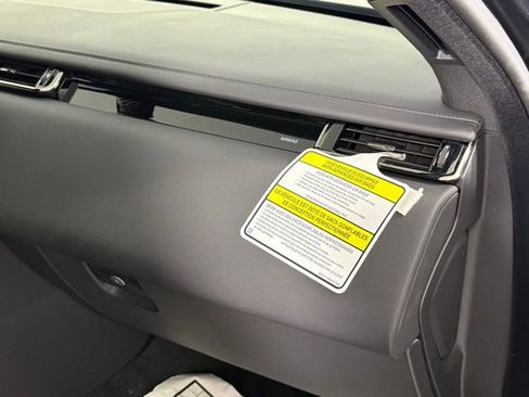 New 2026 Land Rover Range Rover Velar Dynamic SE image 30