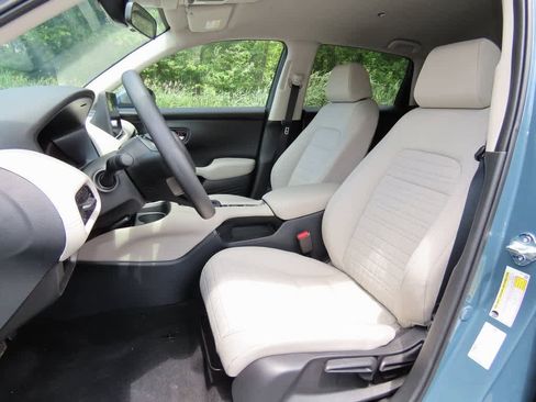 New 2026 Honda HR-V LX image 12