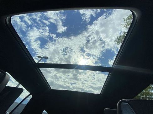 Used 2025 GMC Yukon AT4 Ultimate image 15