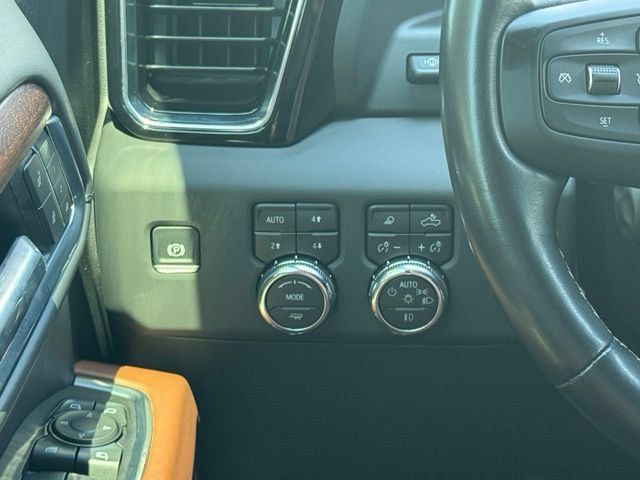Certified 2025 GMC Sierra 1500 Denali Ultimate AWD/4WD image 14