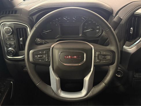 Used 2022 GMC Sierra 1500 Elevation w/ LPO, Elevation Black Package AWD/4WD image 18