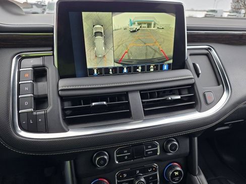 Used 2024 Chevrolet Suburban Premier w/ Premium Package image 10