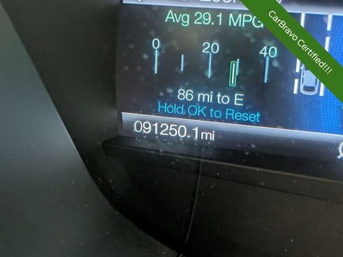Used 2019 Ford Fusion SE FWD image 19