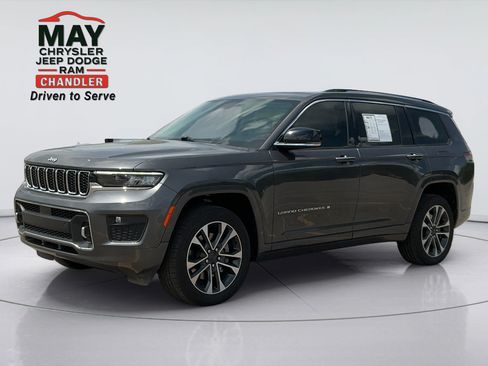 Certified 2021 Jeep Grand Cherokee L Overland w/ Luxury Tech Group IV AWD/4WD image 3