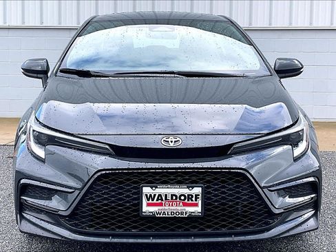 Used 2026 Toyota Corolla SE FWD image 3