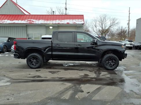 Used 2021 Chevrolet Silverado 1500 LT Trail Boss w/ Convenience Package II image 6