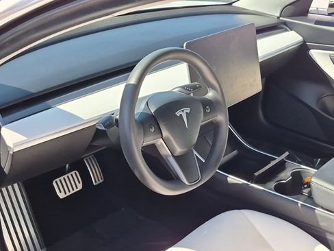 Used 2020 Tesla Model 3 Long Range AWD/4WD image 10