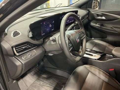 Used 2024 Buick Envista Avenir image 9