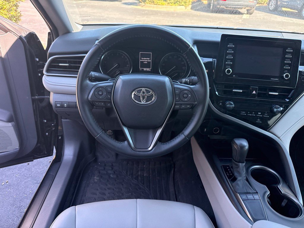 Used 2022 Toyota Camry SE w/ Convenience Package FWD image 16