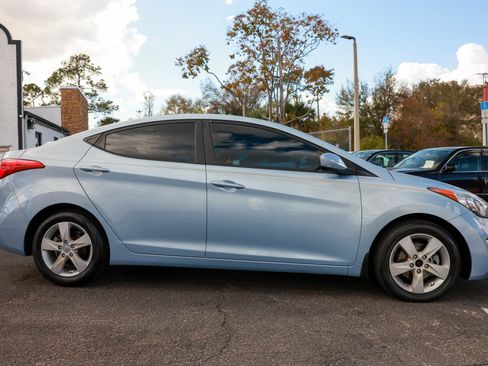 Used 2013 Hyundai Elantra GLS w/ Preferred Pkg image 18