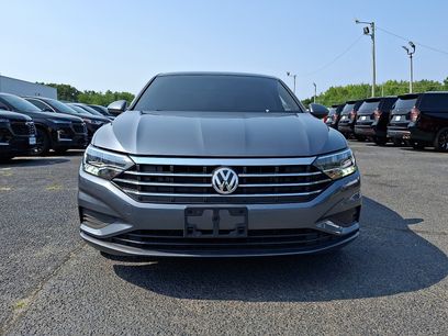 Used 2021 Volkswagen Jetta SE w/ SE Cold Weather Package