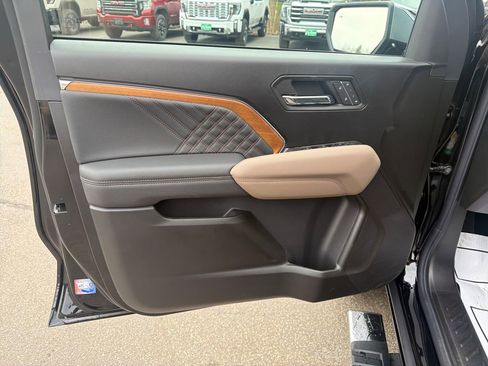 New 2026 GMC Canyon Denali AWD/4WD image 12