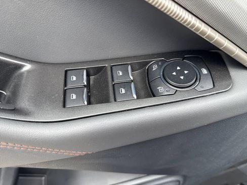 Used 2026 Ford Explorer Active RWD image 11