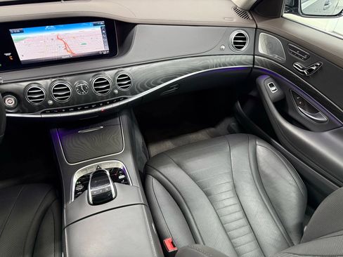 Used 2018 Mercedes-Benz S 560 4MATIC Sedan image 36