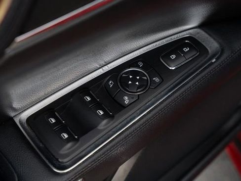 Used 2017 Lincoln Continental Select w/ Technology Package image 18